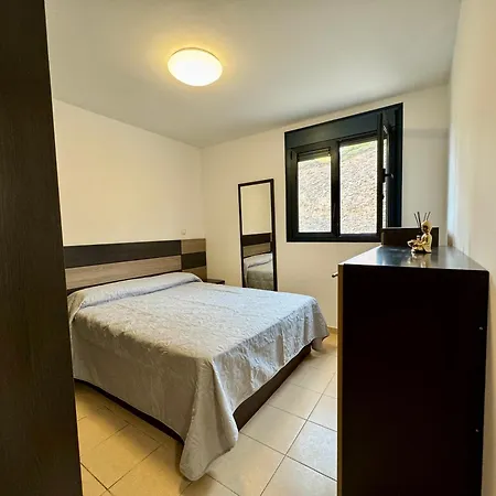 Apartament Sardina Beach *