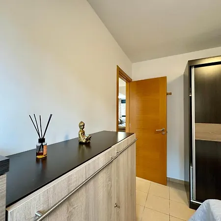 Apartament Sardina Beach *
